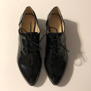 New Nine West pat and leather shoes